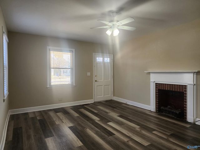 1900 Vanderbilt Circle, Huntsville, AL 35801