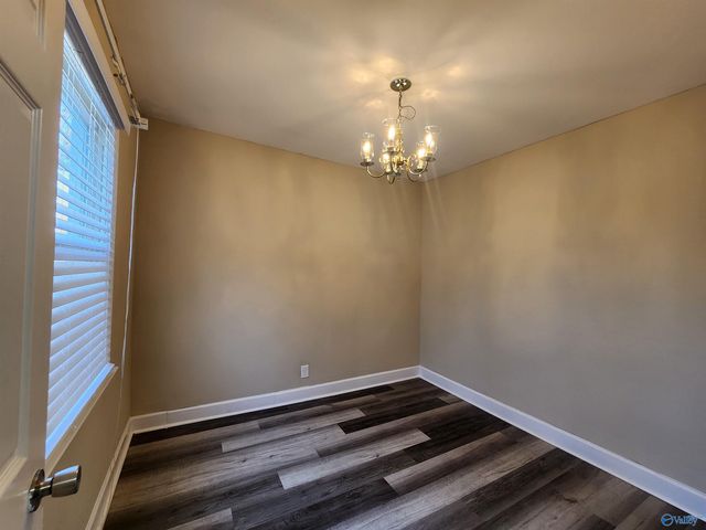 1900 Vanderbilt Circle, Huntsville, AL 35801