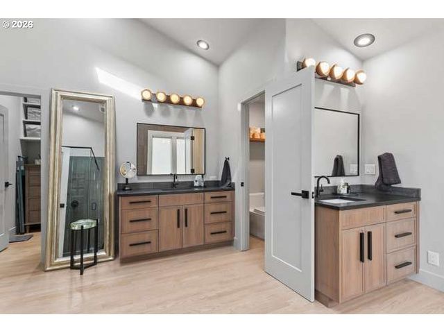 12410 Nw 11TH Ct, Vancouver, WA 98685