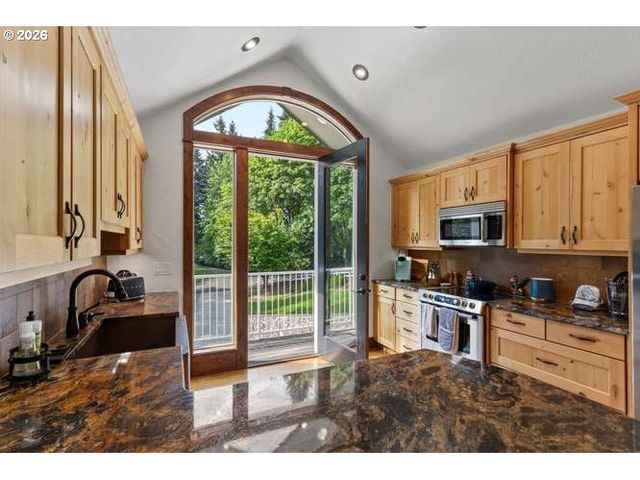 12410 Nw 11TH Ct, Vancouver, WA 98685