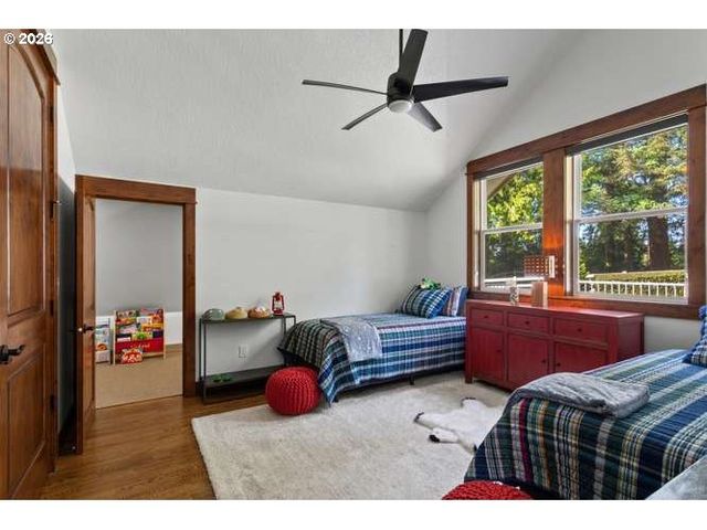 12410 Nw 11TH Ct, Vancouver, WA 98685