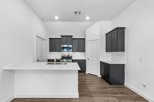 106 County Road 51030, Cleveland, TX 77327