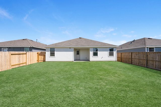 106 County Road 51030, Cleveland, TX 77327