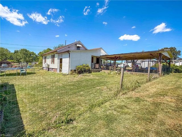 147 Handy Walker Street, North Wilkesboro, NC 28659
