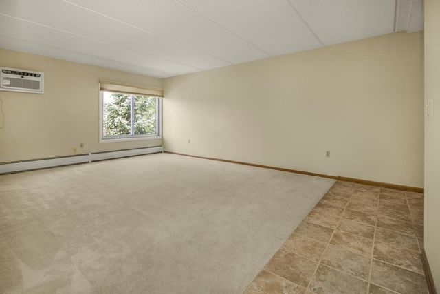 329 Geneva Avenue N 315, Oakdale, MN 55128