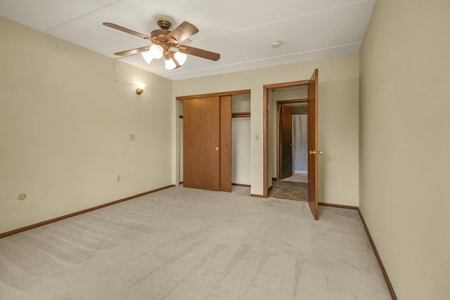 329 Geneva Avenue N 315, Oakdale, MN 55128