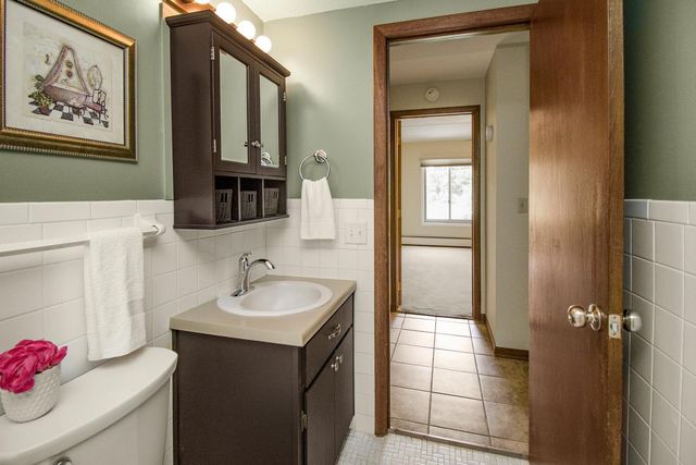 329 Geneva Avenue N 315, Oakdale, MN 55128