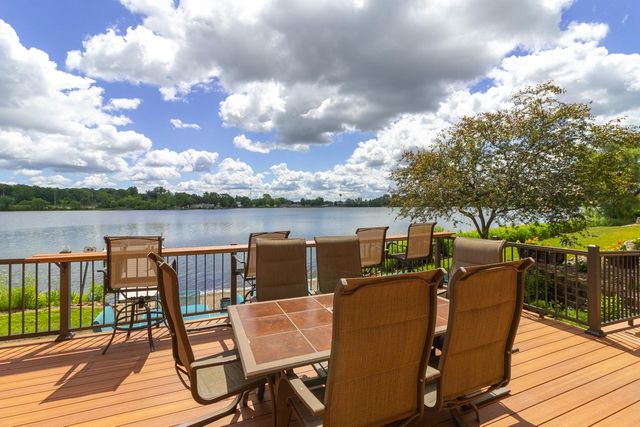 329 Geneva Avenue N 315, Oakdale, MN 55128