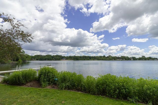 329 Geneva Avenue N 315, Oakdale, MN 55128