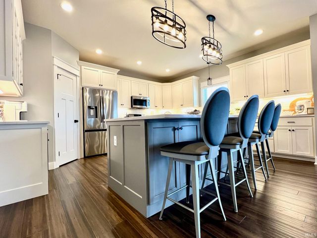 805 Spyglass Hill Drive, Bedford, IN 47421