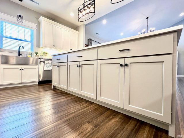 805 Spyglass Hill Drive, Bedford, IN 47421