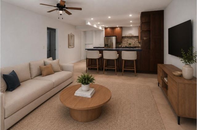 725 Hummingbird Way 111, North Palm Beach, FL 33408