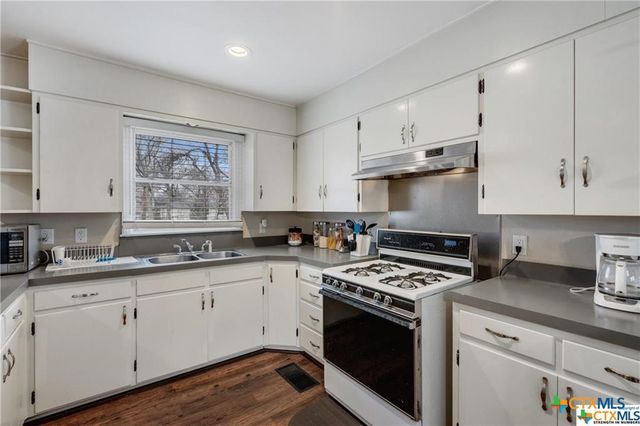 1902 S 9th Street, Temple, TX 76504