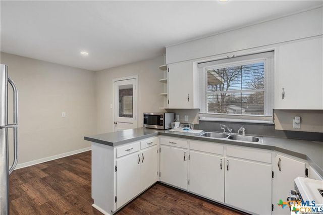 1902 S 9th Street, Temple, TX 76504