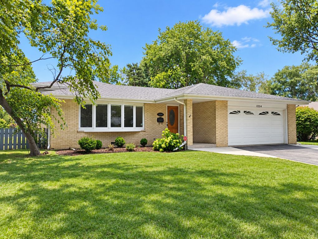 1224 W Sunset Road, Mount Prospect, IL 60056 — exterior