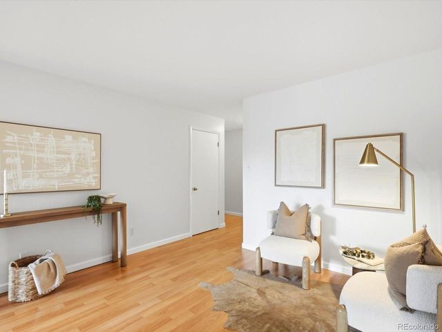 252 N Pennsylvania St 401, Denver, CO 80203