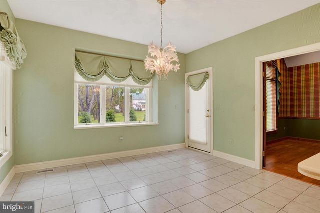 6406 DUBLIN RD, Harrisburg, PA 17111