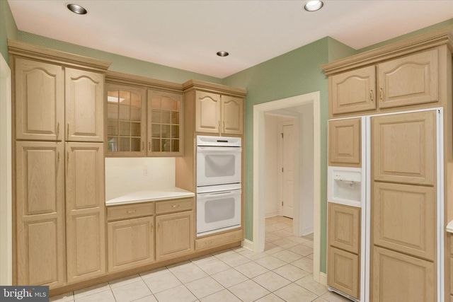 6406 DUBLIN RD, Harrisburg, PA 17111