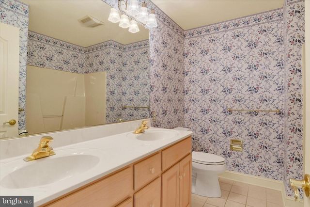 6406 DUBLIN RD, Harrisburg, PA 17111