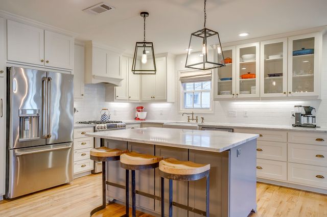 3642 S Hills Avenue, Fort Worth, TX 76109