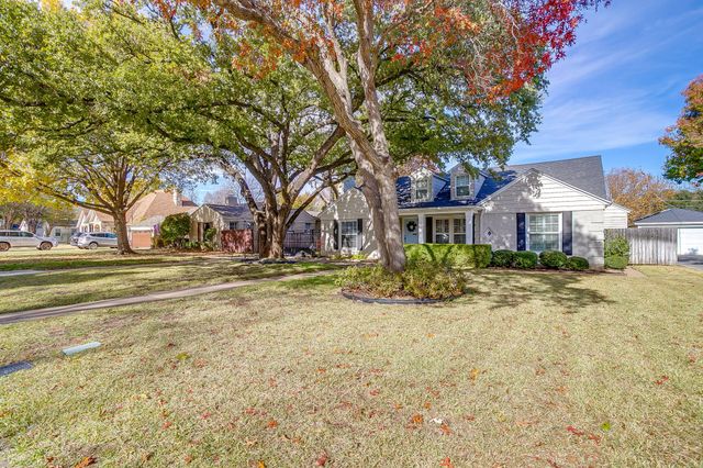 3642 S Hills Avenue, Fort Worth, TX 76109