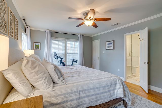 3642 S Hills Avenue, Fort Worth, TX 76109