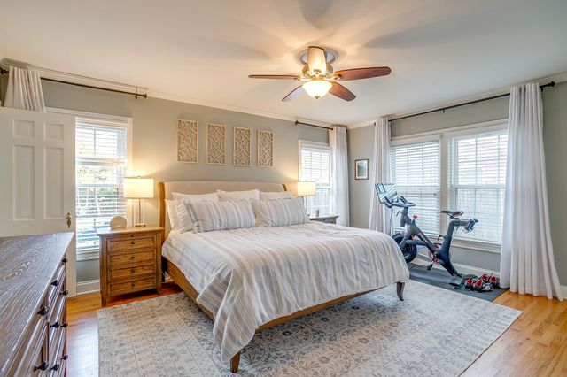 3642 S Hills Avenue, Fort Worth, TX 76109