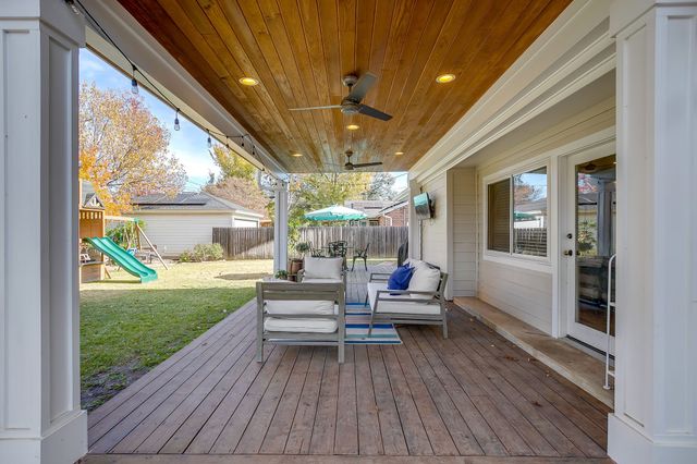 3642 S Hills Avenue, Fort Worth, TX 76109