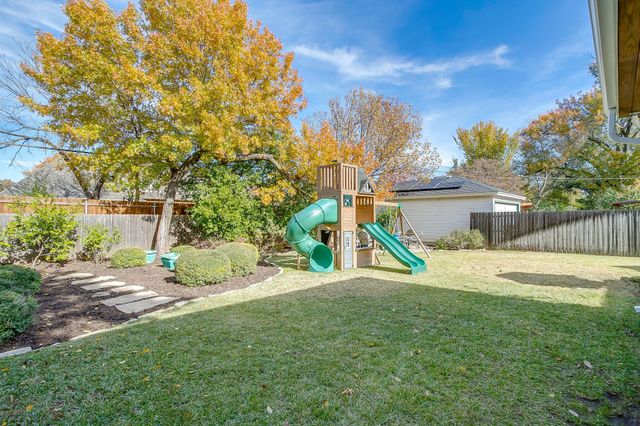 3642 S Hills Avenue, Fort Worth, TX 76109