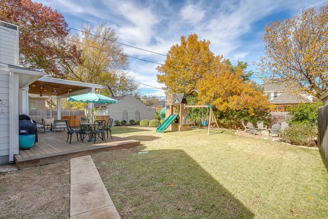 3642 S Hills Avenue, Fort Worth, TX 76109