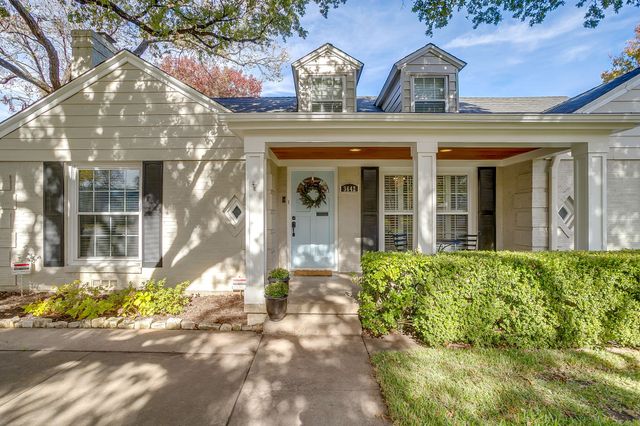 3642 S Hills Avenue, Fort Worth, TX 76109