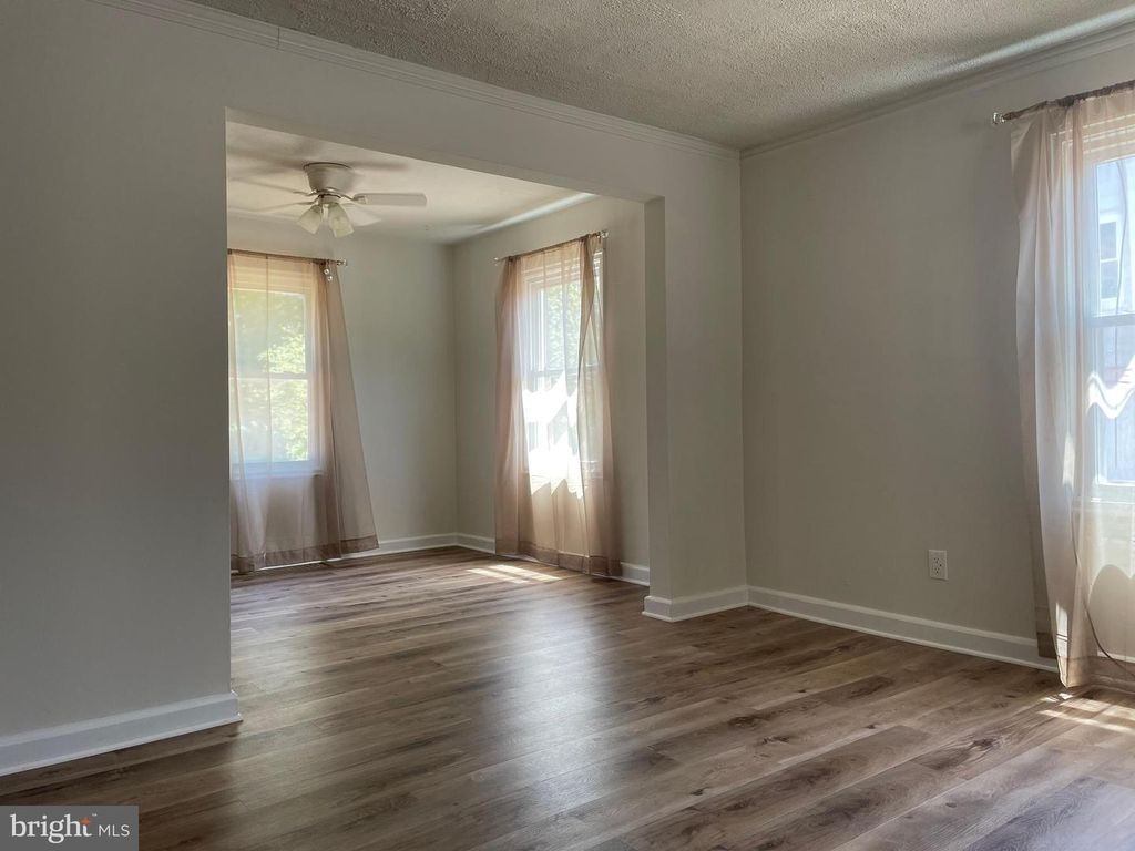 Image 4 of property listing at 21724 SUWANNE PL, Lexington Park, MD 20653