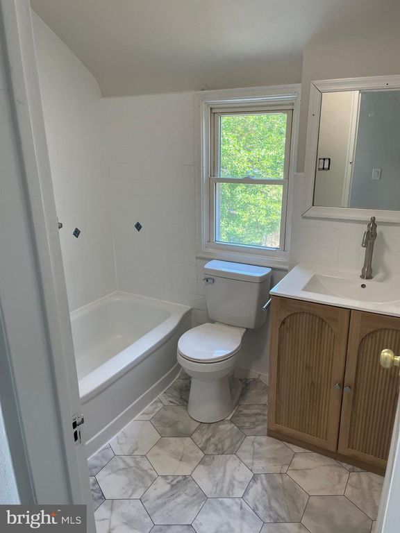 Image 9 of property listing at 21724 SUWANNE PL, Lexington Park, MD 20653