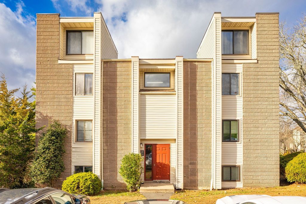 229 Burgundy Hill Lane 229, Middletown, CT 06457