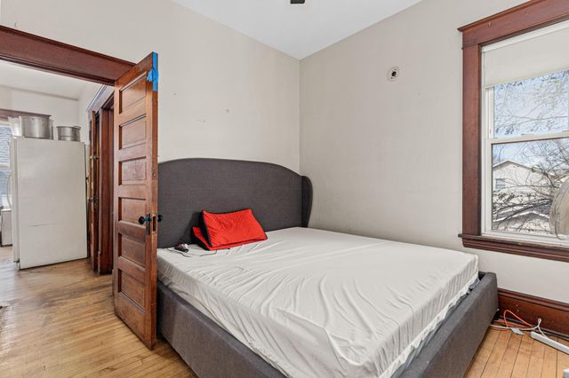 3024 Chicago Avenue, Minneapolis, MN 55407