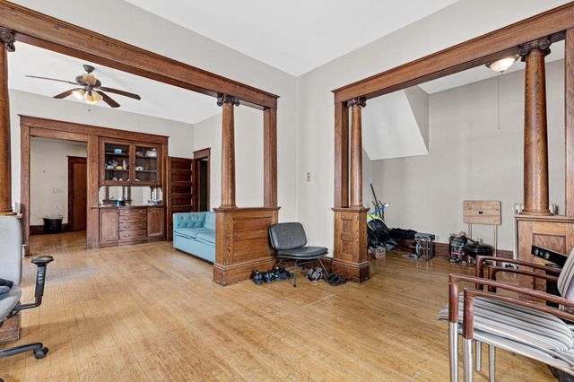 3024 Chicago Avenue, Minneapolis, MN 55407