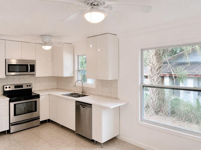 1469 19TH STREET, Sarasota, FL 34234