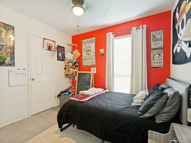 809 Meadowlark Drive, Mansfield, TX 76063