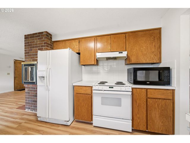 10175 Sw WASCO Way, Tualatin, OR 97062