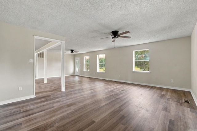 110 W Alabama Street, Beebe, AR 72012