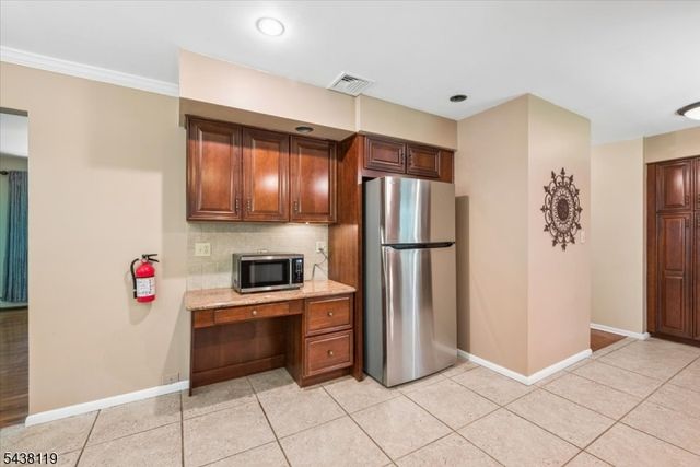 335 Drakestown Rd, Washington Twp., NJ 07853