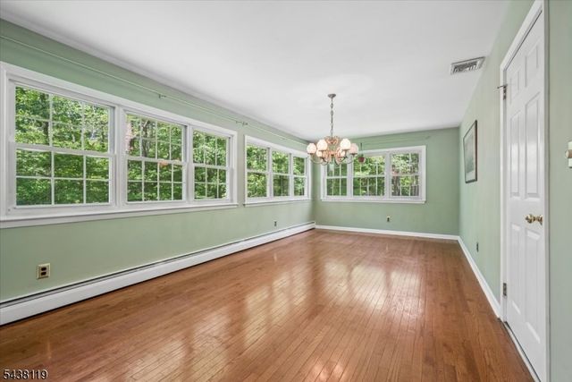 335 Drakestown Rd, Washington Twp., NJ 07853