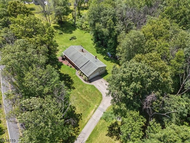 335 Drakestown Rd, Washington Twp., NJ 07853