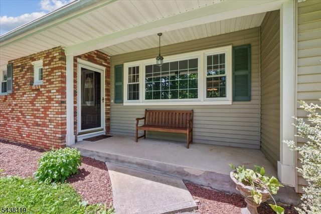 335 Drakestown Rd, Washington Twp., NJ 07853