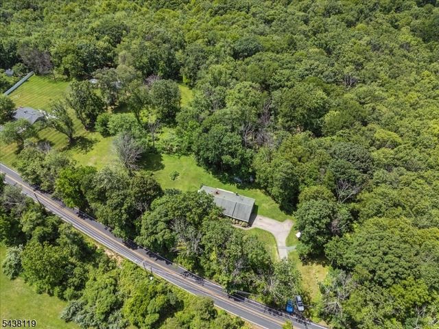 335 Drakestown Rd, Washington Twp., NJ 07853
