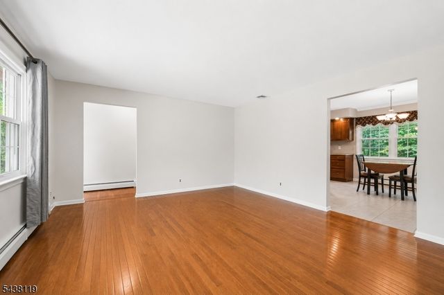 335 Drakestown Rd, Washington Twp., NJ 07853