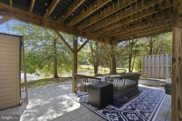 7053 SAUVAGE LN, Gainesville, VA 20155
