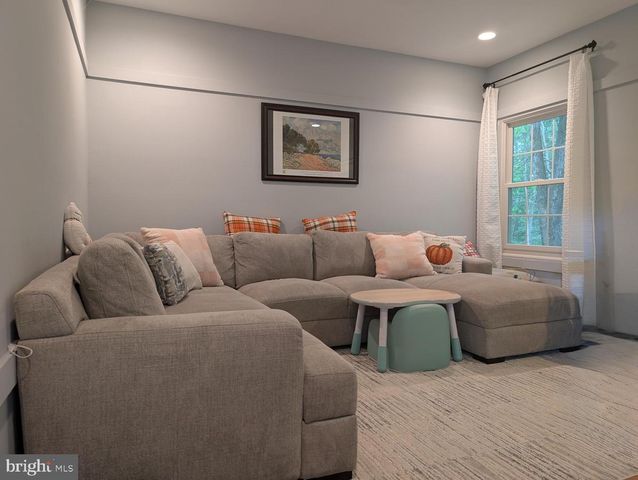 26 RIDER TER, Princeton, NJ 08540