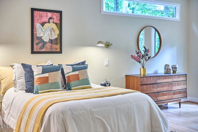 316 Old Forest Creek Drive, Chapel Hill, NC 27514