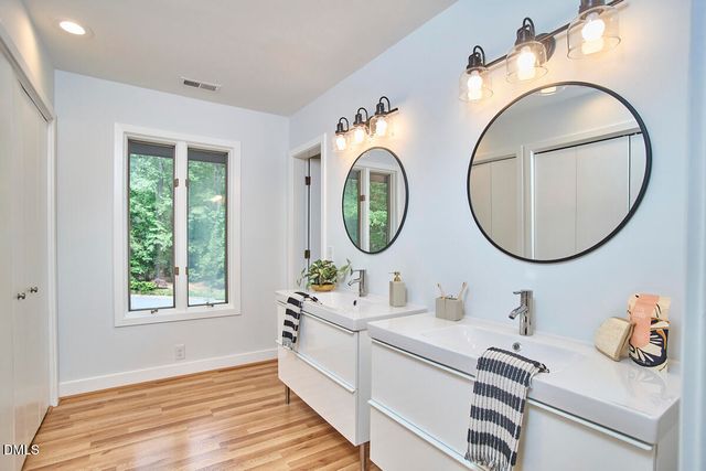 316 Old Forest Creek Drive, Chapel Hill, NC 27514